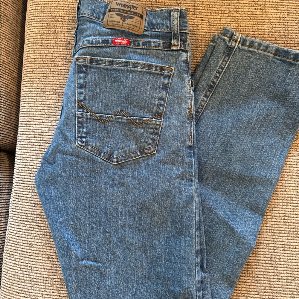 Wrangler Blue Relaxed Fit Jeans with Stonewashed Finish